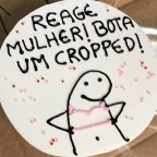 Bota um cropped e reage